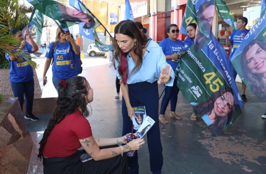 Paula Belmonte caminha por Taguatinga e defende fortalecimento do comércio local