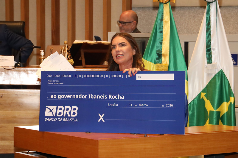 Paula Belmonte celebra decisão judicial que impede uso de imóveis públicos para socorrer o BRB