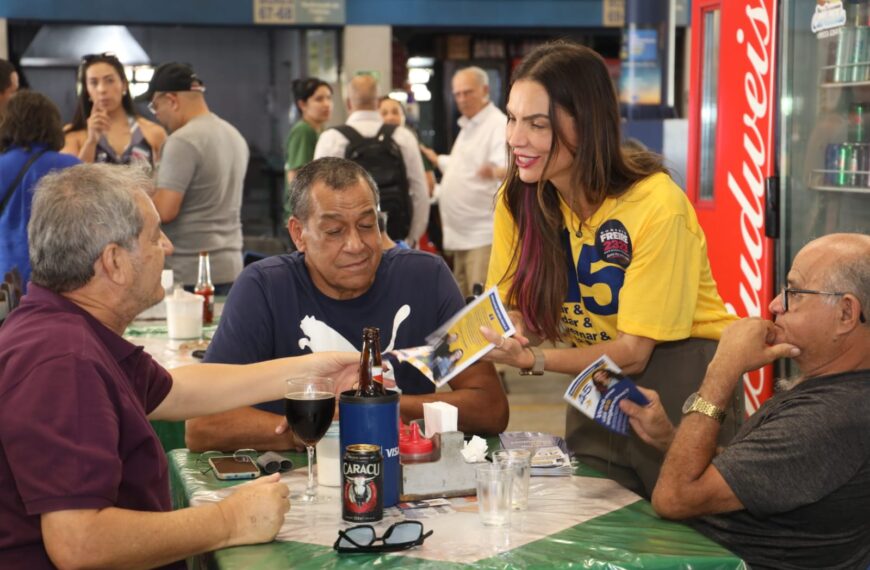 No Núcleo Bandeirante, Paula Belmonte apresenta propostas para habitação e segurança pública